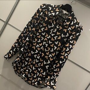 KERRI ROSENTHAL Black and Cream Heart Print Blouse